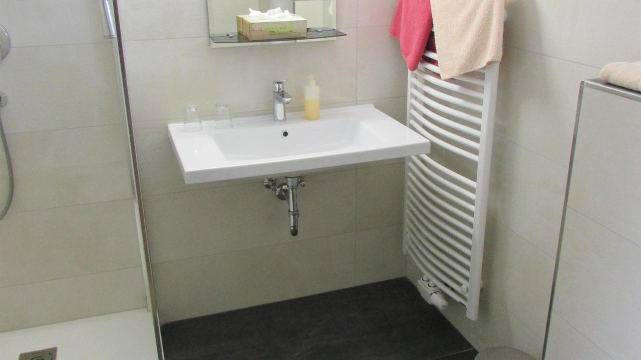 Badezimmer 2-Zi.-App Badezimmer 2-Zi.-App